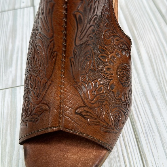 Roper Women’s Brown Leather Sandals Peep Toe Cut Out Block Heels Shootie SZ 6.5 - Picture 7 of 10